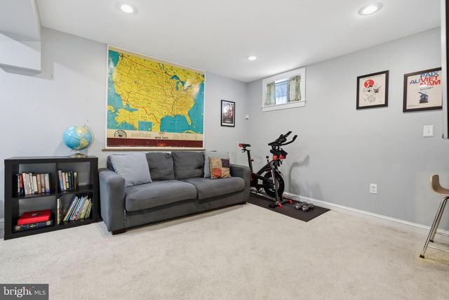2004 N CLEVELAND ST, Arlington, VA 22201