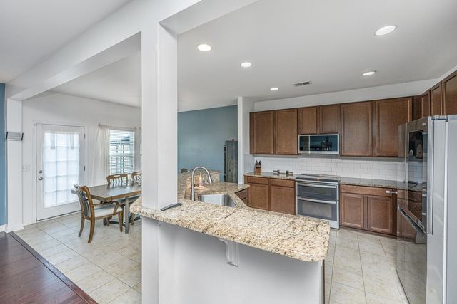 127 Longford Drive, Summerville, SC 29483