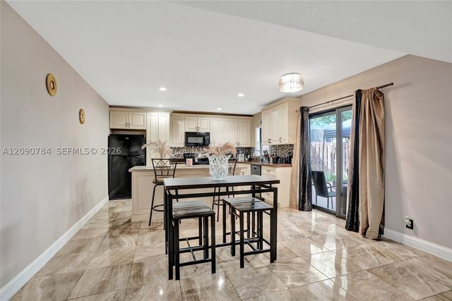 8108 SW 23rd Ct 26B, North Lauderdale, FL 33068