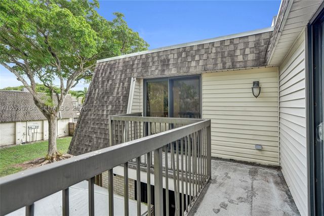 8108 SW 23rd Ct 26B, North Lauderdale, FL 33068