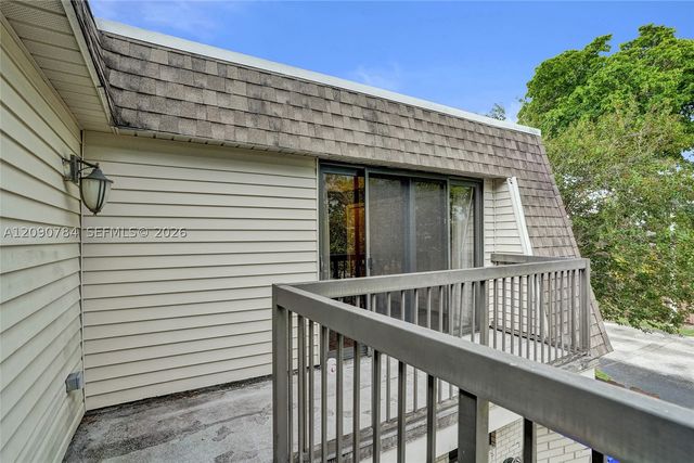 8108 SW 23rd Ct 26B, North Lauderdale, FL 33068