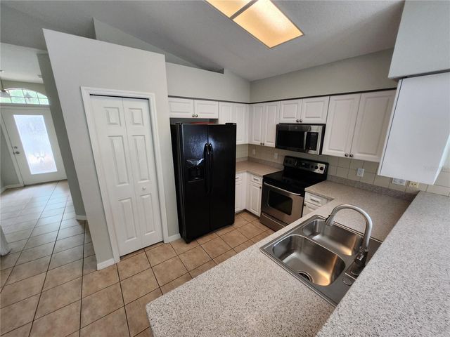 7814 BRISBANE COURT, New Port Richey, FL 34654