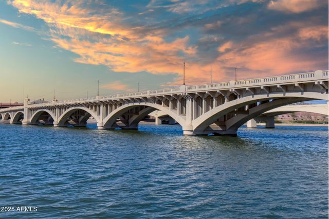 2055 E ORANGE Street, Tempe, AZ 85281