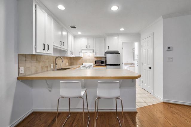 520 W 15th Street, Houston, TX 77008