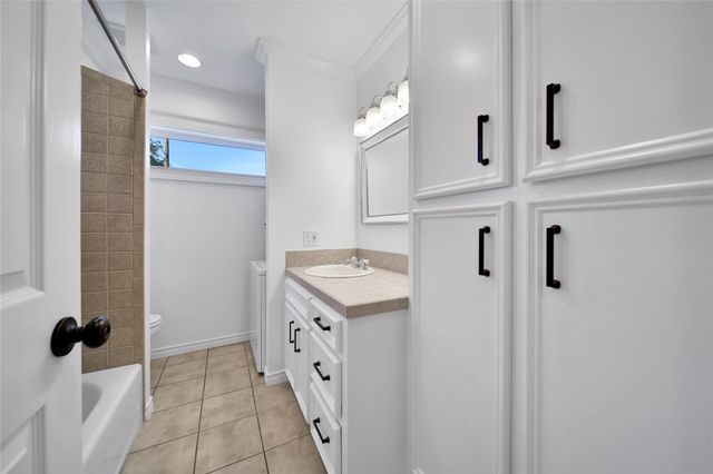 520 W 15th Street, Houston, TX 77008