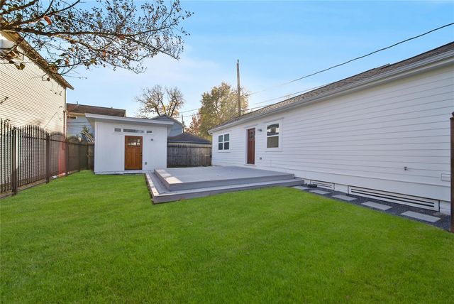 520 W 15th Street, Houston, TX 77008