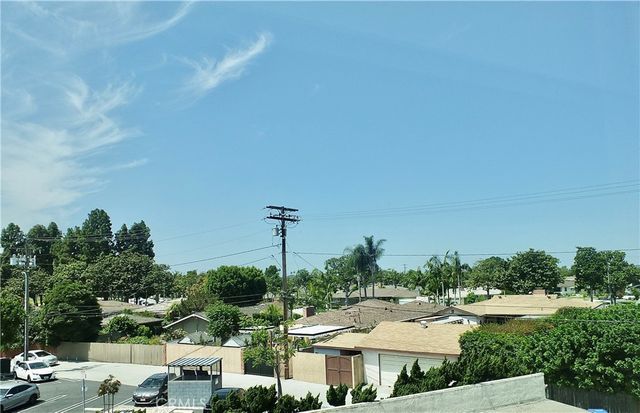 4591 Orange Avenue 306, Long Beach, CA 90807