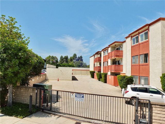 4591 Orange Avenue 306, Long Beach, CA 90807