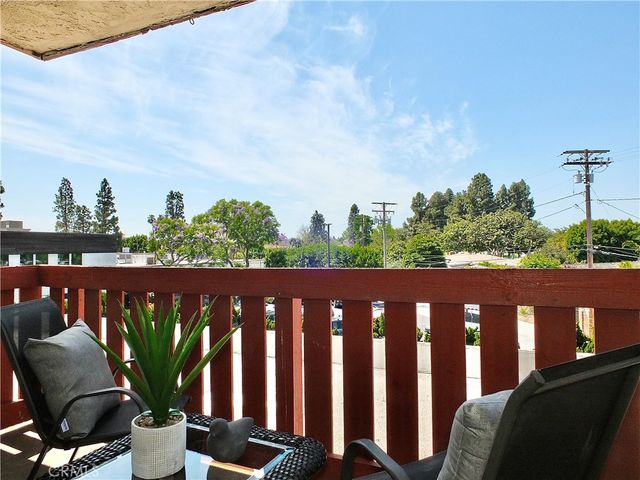 4591 Orange Avenue 306, Long Beach, CA 90807