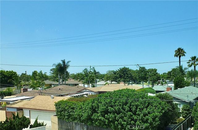 4591 Orange Avenue 306, Long Beach, CA 90807