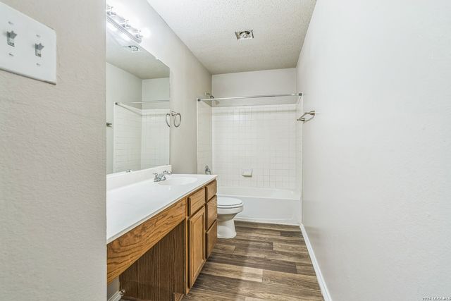 7427 Legend Point, San Antonio, TX 78244