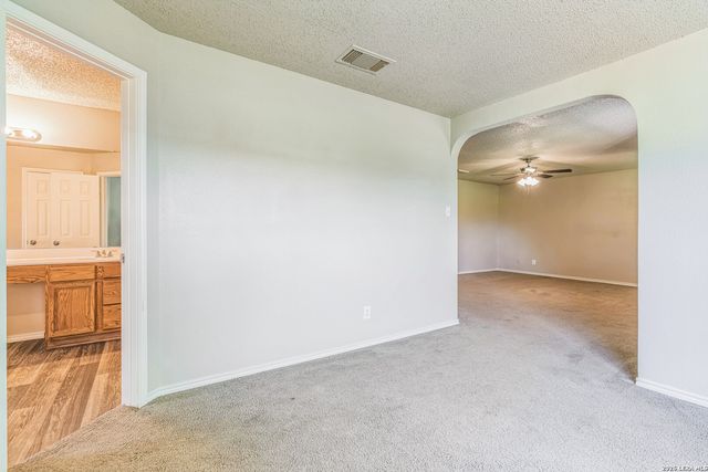 7427 Legend Point, San Antonio, TX 78244