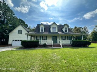 212 Riverbend Road, Jacksonville, NC 28540