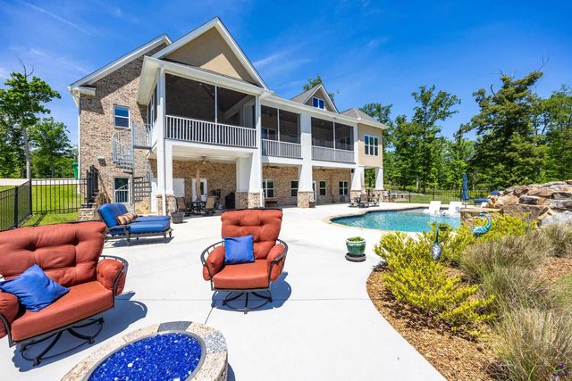 7287 Mosley Dixion Road, Macon, GA 31220