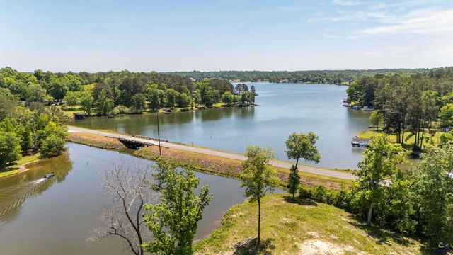 7287 Mosley Dixion Road, Macon, GA 31220