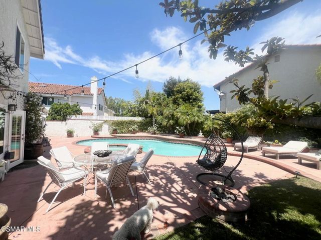 3328 Casino Drive, Thousand Oaks, CA 91362
