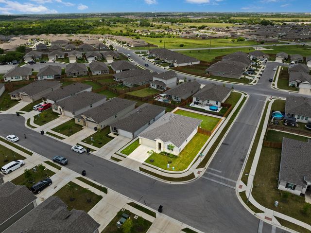 305 Evergreen Sumac LOOP, Kyle, TX 78640