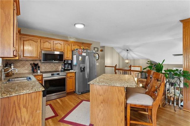 1220 SW Dakota Star Court, Grain Valley, MO 64029