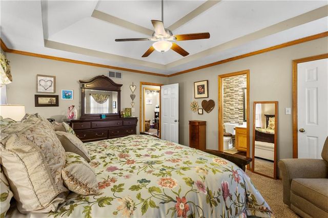 1220 SW Dakota Star Court, Grain Valley, MO 64029