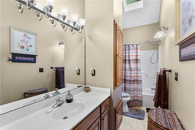 1220 SW Dakota Star Court, Grain Valley, MO 64029