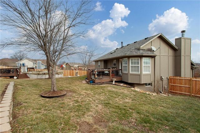 1220 SW Dakota Star Court, Grain Valley, MO 64029