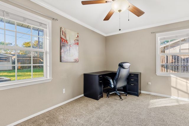 5137 Lake Placid Place, Waco, TX 76710