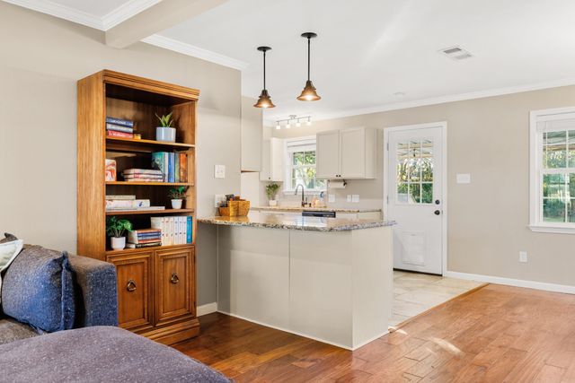 5137 Lake Placid Place, Waco, TX 76710