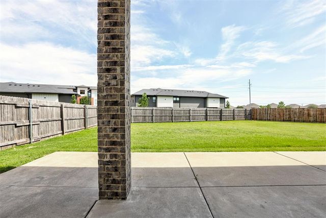 2605 NW 191st Street, Edmond, OK 73012