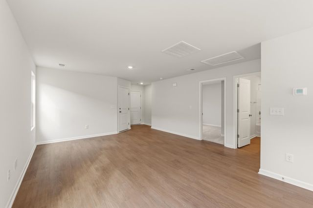 134 Cloverfield Lane, Spartanburg, SC 29303