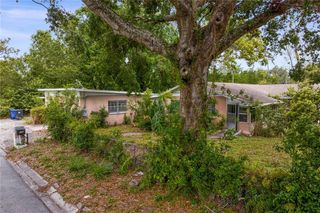 805 W 129TH AVENUE, Tampa, FL 33612