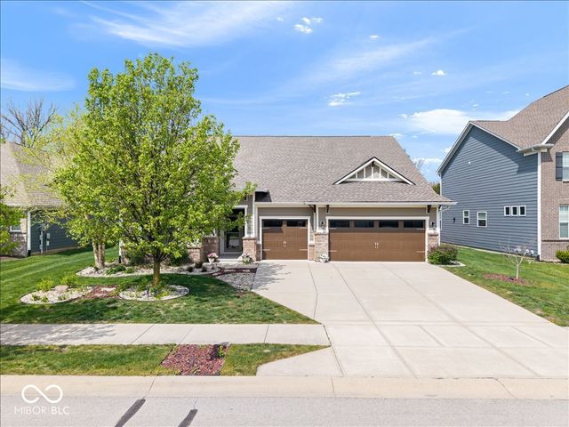 15830 Oakhurst Lane, Fishers, IN 46040