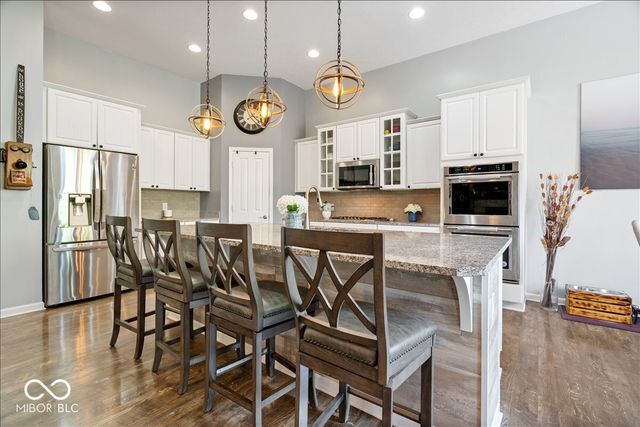 15830 Oakhurst Lane, Fishers, IN 46040