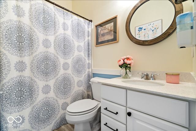 15830 Oakhurst Lane, Fishers, IN 46040