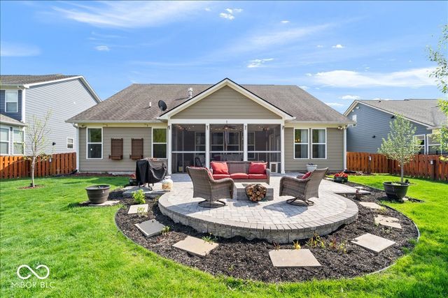 15830 Oakhurst Lane, Fishers, IN 46040
