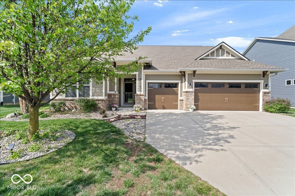 15830 Oakhurst Lane, Fishers, IN 46040