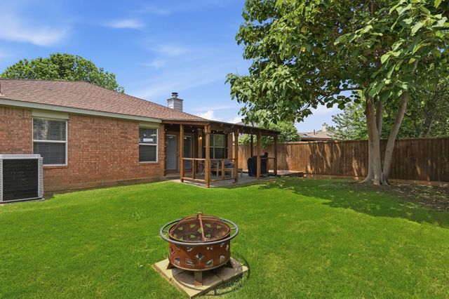 2437 Texoma Drive, Little Elm, TX 75068
