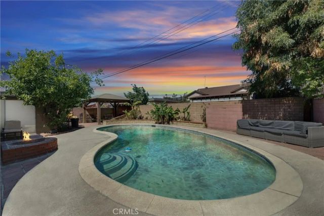 449 E Haltern, Glendora, CA 91740