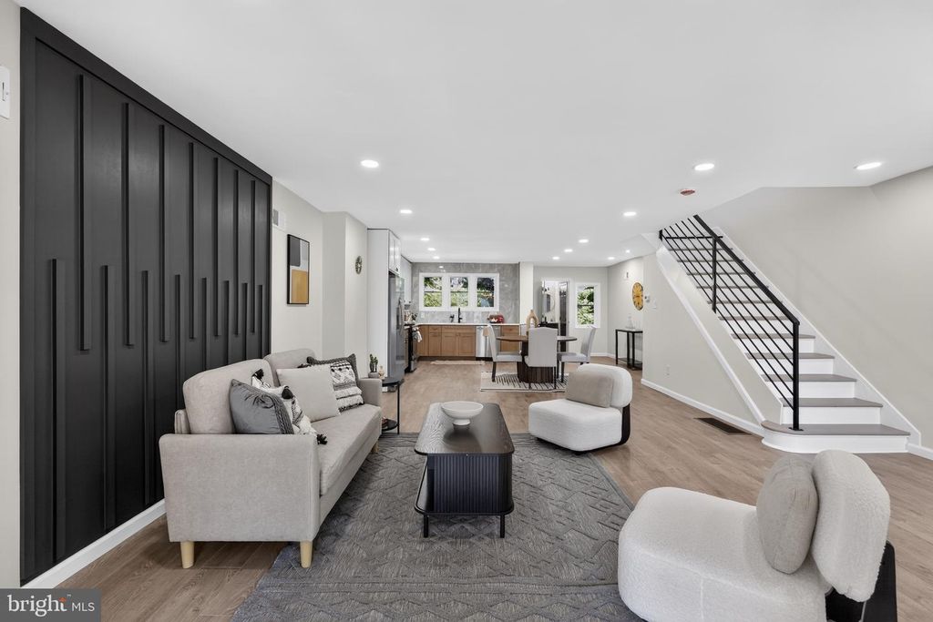 6467 WOODCREST AVE, PHILADELPHIA, PA 19151 — exterior