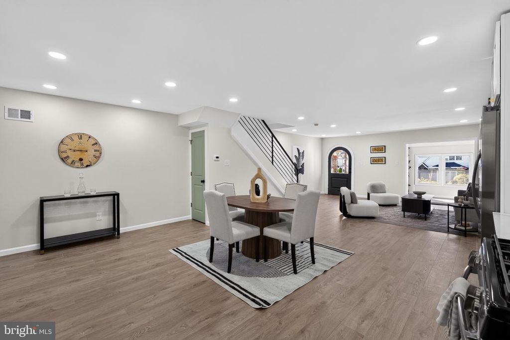6467 WOODCREST AVE, PHILADELPHIA, PA 19151 — photo 2