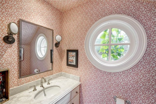 3653 Inverness Drive, Houston, TX 77019