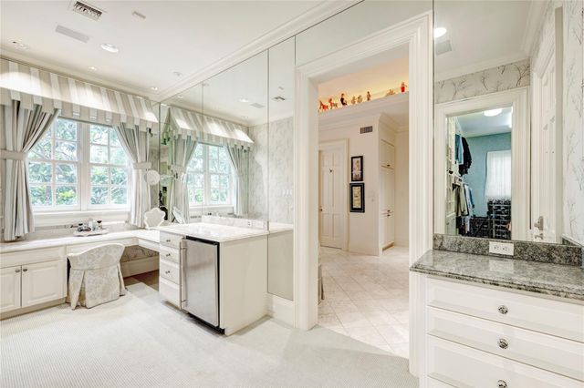 3653 Inverness Drive, Houston, TX 77019