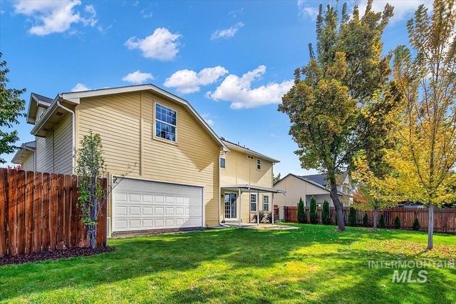 1075 N Purple Sage Way, Eagle, ID 83616