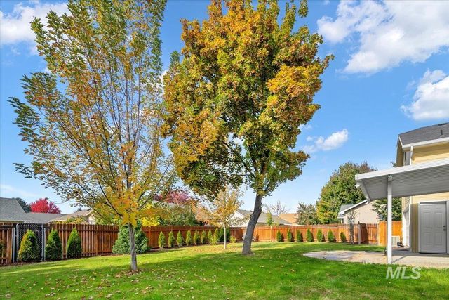 1075 N Purple Sage Way, Eagle, ID 83616