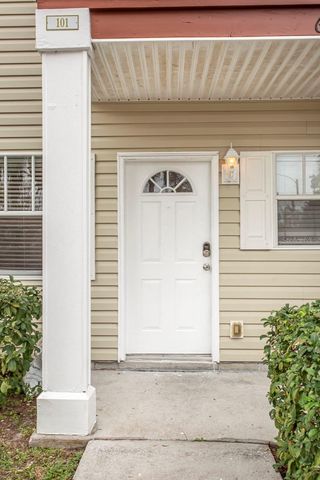 6740 MOONGLOW DRIVE 101, Port Richey, FL 34668