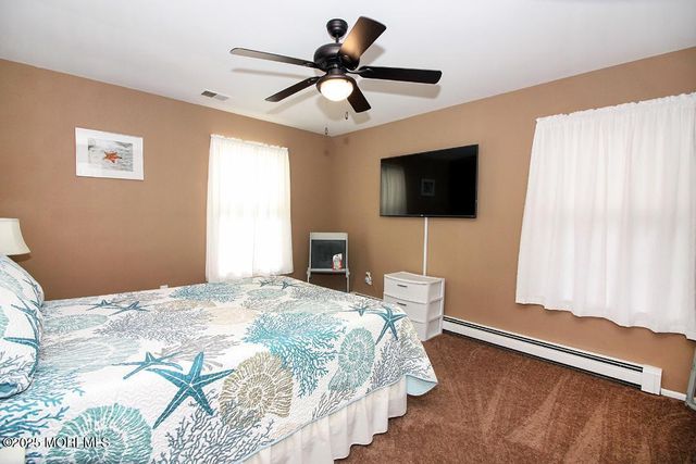 158 Morning Glory Lane, Whiting, NJ 08759