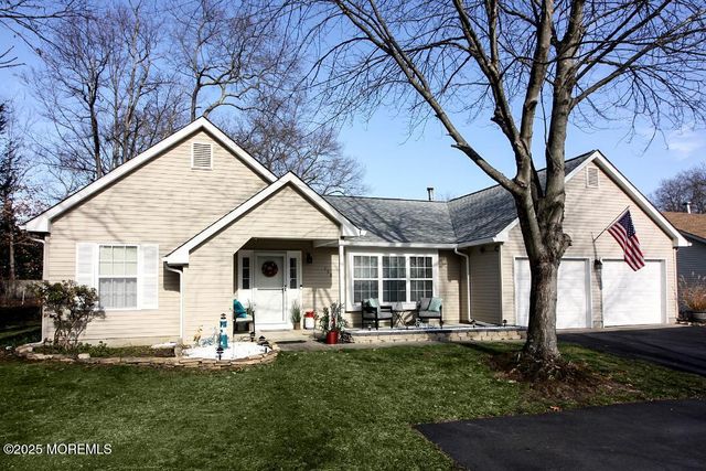 158 Morning Glory Lane, Whiting, NJ 08759