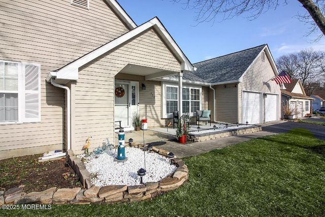 158 Morning Glory Lane, Whiting, NJ 08759