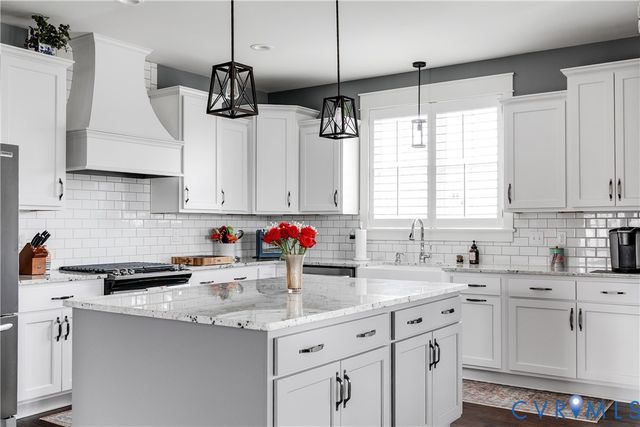 3358 Riverly Dr, Powhatan, VA 23139