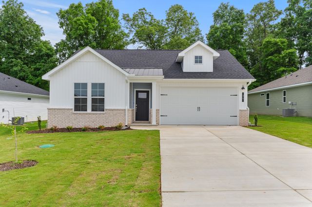 34 Aurora Cir, Fayetteville, TN 37334