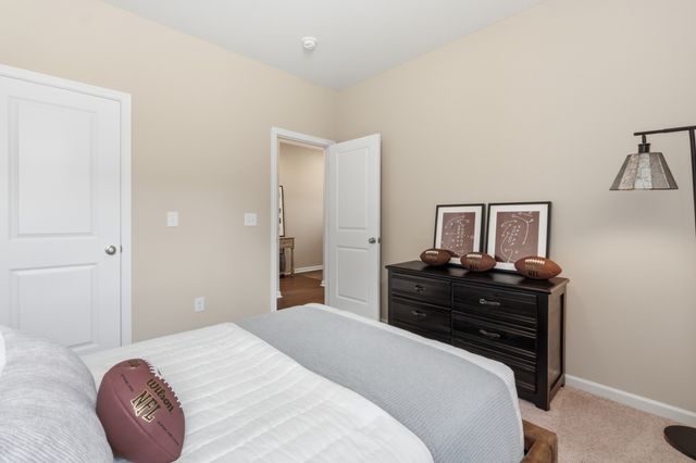 34 Aurora Cir, Fayetteville, TN 37334